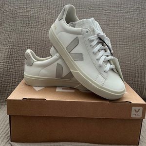 Veja Campo Chromefree leather shoes